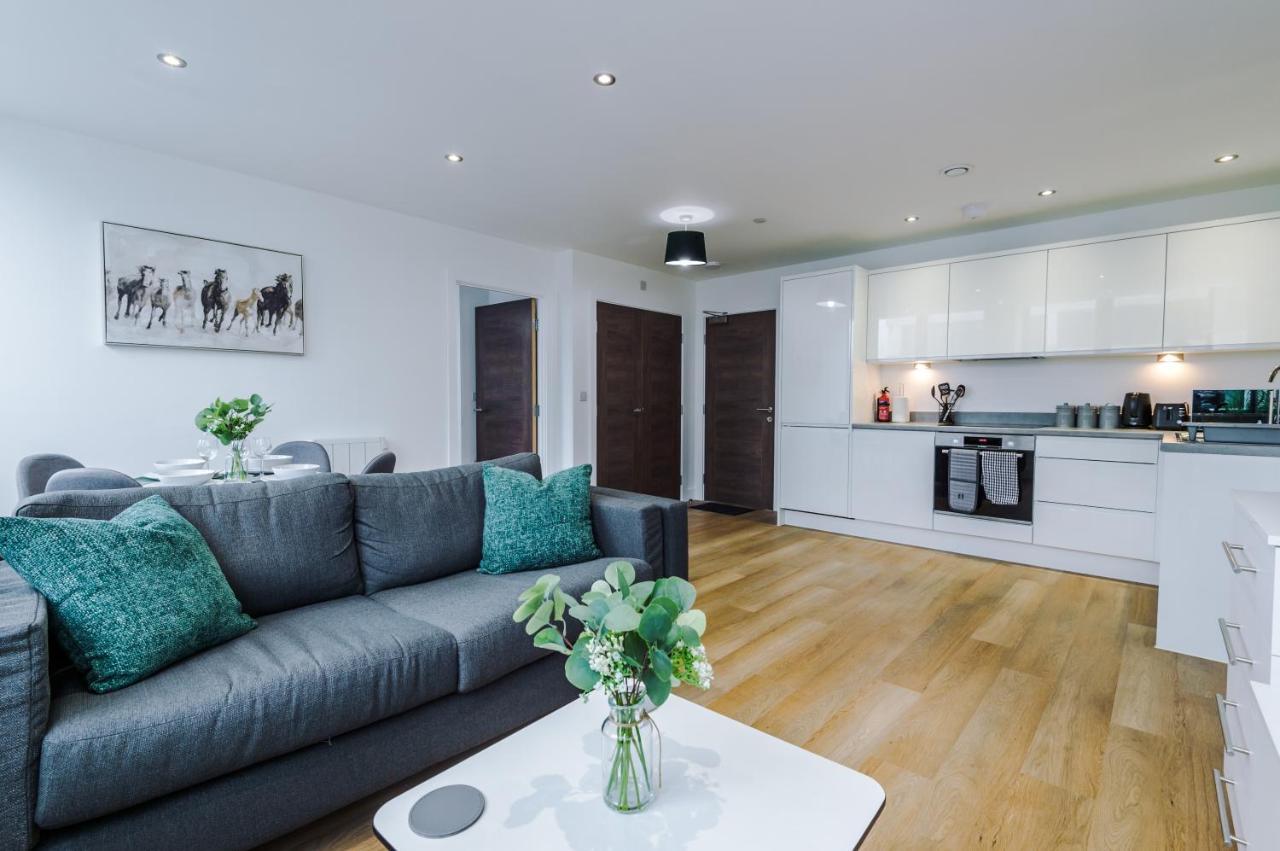 New! Stylish 2-Bed Apartment In Manchester By 53 Degrees Property - Amazing Location, Ideal For Small Groups - Sleeps 4! Dış mekan fotoğraf