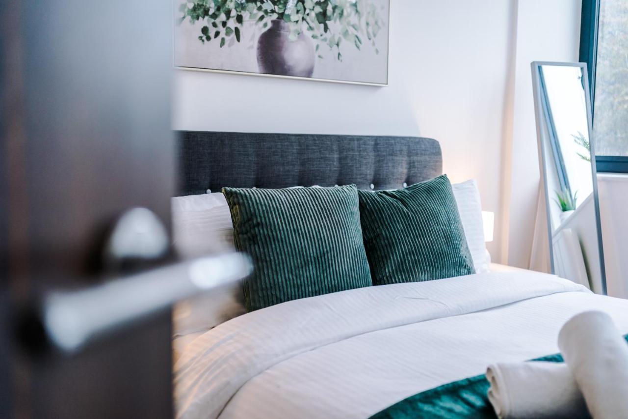 New! Stylish 2-Bed Apartment In Manchester By 53 Degrees Property - Amazing Location, Ideal For Small Groups - Sleeps 4! Dış mekan fotoğraf