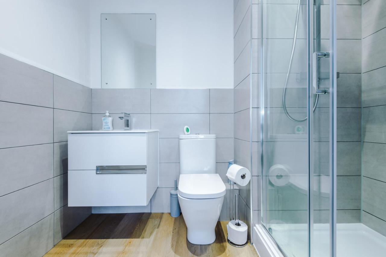 New! Stylish 2-Bed Apartment In Manchester By 53 Degrees Property - Amazing Location, Ideal For Small Groups - Sleeps 4! Dış mekan fotoğraf